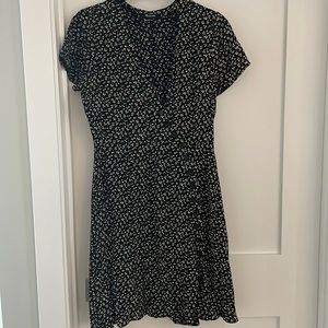 Madewell Button Wrap Dress - black floral. Sz 0